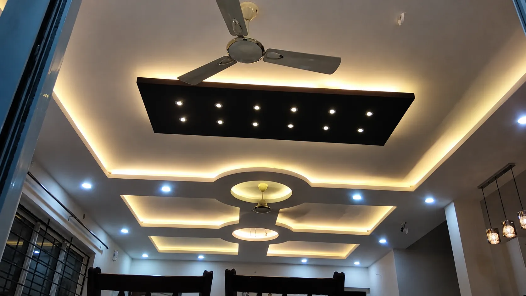 Modern gypsum ceiling with LED lighting